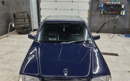 Mercedes-Benz C-Класс, 1995 год, 415 000 рублей, 5 фотография