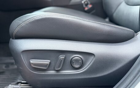 Toyota RAV4, 2021 год, 3 770 000 рублей, 17 фотография