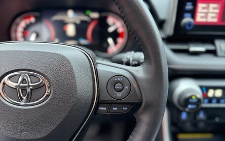 Toyota RAV4, 2021 год, 3 770 000 рублей, 23 фотография