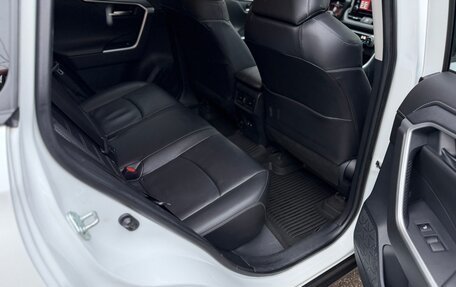 Toyota RAV4, 2021 год, 3 770 000 рублей, 29 фотография