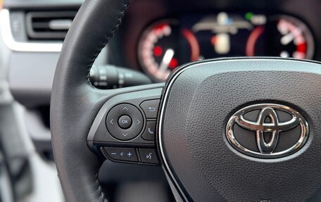 Toyota RAV4, 2021 год, 3 770 000 рублей, 24 фотография