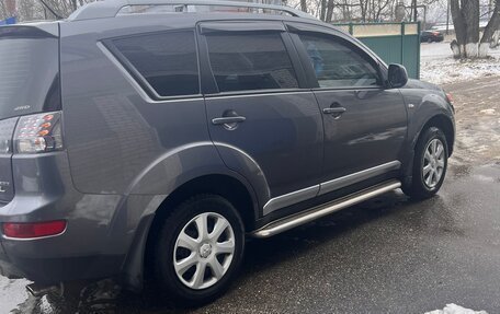 Mitsubishi Outlander III рестайлинг 3, 2007 год, 900 000 рублей, 5 фотография