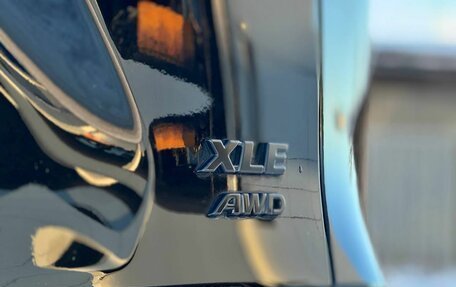 Toyota RAV4, 2021 год, 3 799 999 рублей, 8 фотография