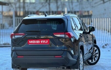 Toyota RAV4, 2021 год, 3 799 999 рублей, 9 фотография