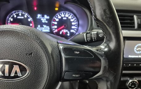 KIA Rio IV, 2017 год, 920 000 рублей, 16 фотография