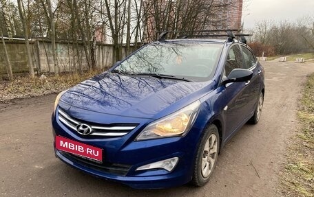 Hyundai Solaris II рестайлинг, 2014 год, 800 000 рублей, 1 фотография