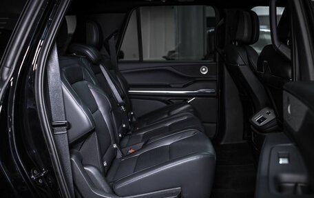 Lincoln Navigator, 2025 год, 18 750 000 рублей, 30 фотография