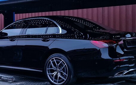 Mercedes-Benz E-Класс, 2021 год, 5 000 000 рублей, 3 фотография