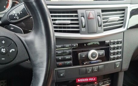 Mercedes-Benz E-Класс, 2011 год, 1 750 000 рублей, 3 фотография