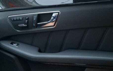 Mercedes-Benz E-Класс, 2011 год, 1 750 000 рублей, 10 фотография