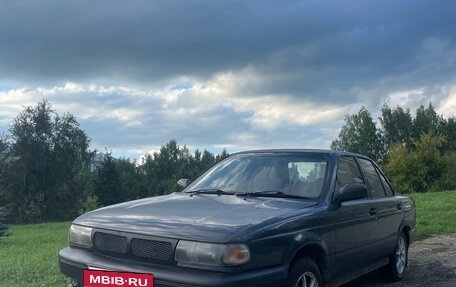 Nissan Sunny, 1992 год, 99 000 рублей, 2 фотография