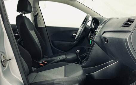 Volkswagen Polo VI (EU Market), 2015 год, 810 000 рублей, 11 фотография