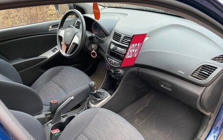 Hyundai Solaris II рестайлинг, 2014 год, 800 000 рублей, 9 фотография