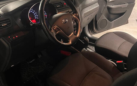 KIA Rio III рестайлинг, 2016 год, 890 000 рублей, 10 фотография