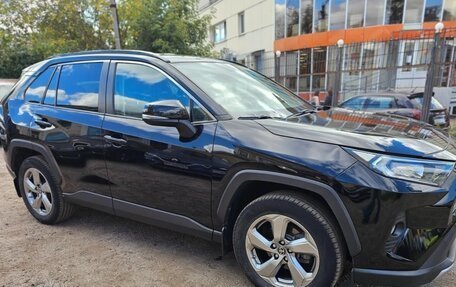 Toyota RAV4, 2021 год, 2 800 000 рублей, 8 фотография