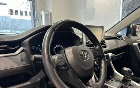 Toyota RAV4, 2021 год, 2 800 000 рублей, 18 фотография