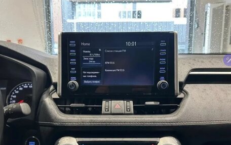 Toyota RAV4, 2021 год, 2 800 000 рублей, 20 фотография