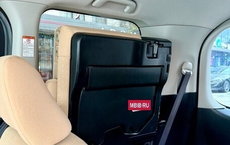 Toyota Noah III, 2014 год, 2 100 000 рублей, 9 фотография