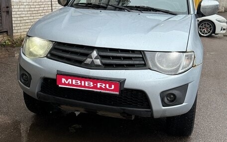 Mitsubishi L200 IV рестайлинг, 2012 год, 1 050 000 рублей, 1 фотография
