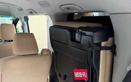 Toyota Noah III, 2014 год, 2 100 000 рублей, 12 фотография