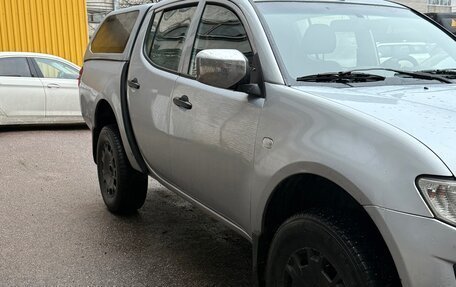 Mitsubishi L200 IV рестайлинг, 2012 год, 1 050 000 рублей, 6 фотография