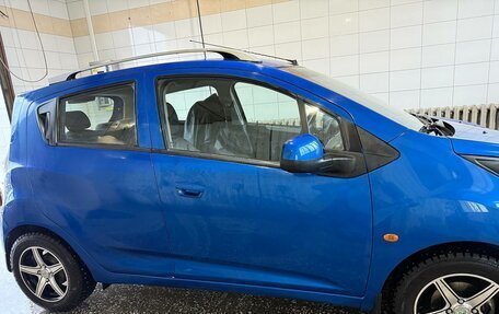Chevrolet Spark III, 2011 год, 760 000 рублей, 4 фотография
