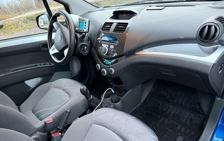Chevrolet Spark III, 2011 год, 760 000 рублей, 7 фотография
