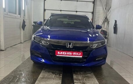 Honda Accord IX рестайлинг, 2019 год, 2 800 000 рублей, 2 фотография