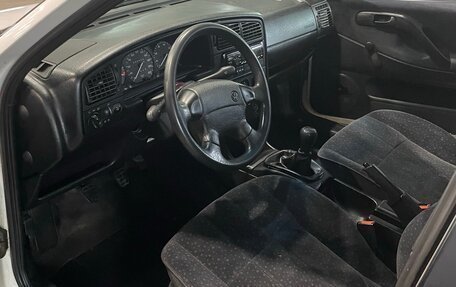 Volkswagen Passat B4, 1994 год, 250 000 рублей, 2 фотография