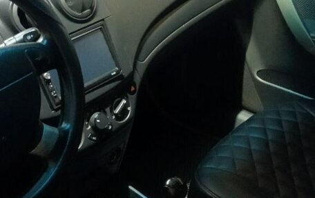 Chevrolet Aveo III, 2011 год, 260 000 рублей, 2 фотография