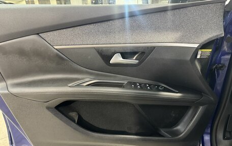 Peugeot 3008 II, 2018 год, 1 999 800 рублей, 8 фотография