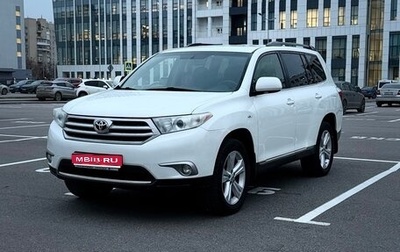 Toyota Highlander III, 2012 год, 1 470 000 рублей, 1 фотография
