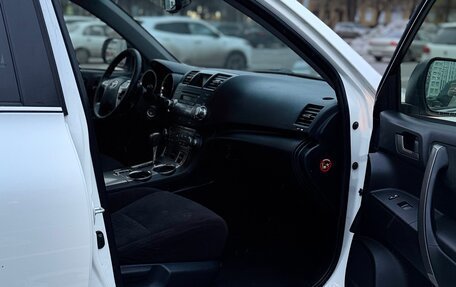 Toyota Highlander III, 2012 год, 1 470 000 рублей, 13 фотография