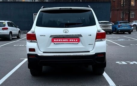 Toyota Highlander III, 2012 год, 1 470 000 рублей, 6 фотография