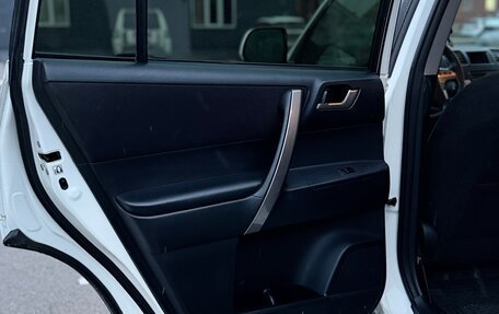 Toyota Highlander III, 2012 год, 1 470 000 рублей, 19 фотография