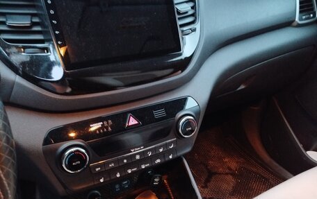 Hyundai Tucson III, 2017 год, 2 100 000 рублей, 6 фотография