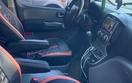 Hyundai Grand Starex Grand Starex I рестайлинг 2, 2014 год, 2 250 000 рублей, 4 фотография