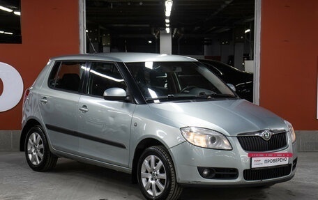Skoda Fabia II, 2009 год, 549 000 рублей, 3 фотография