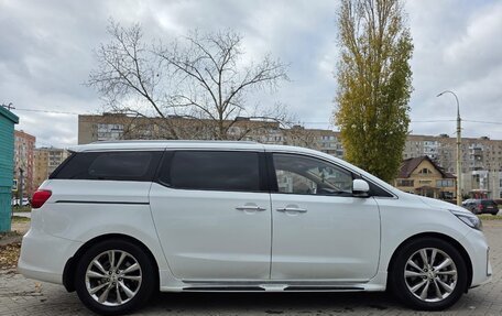 KIA Carnival III, 2019 год, 3 300 000 рублей, 6 фотография