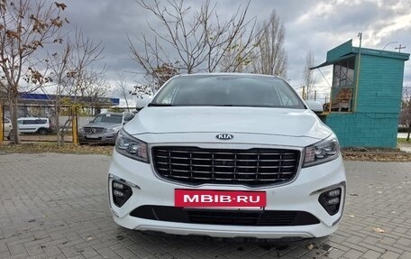 KIA Carnival III, 2019 год, 3 300 000 рублей, 8 фотография