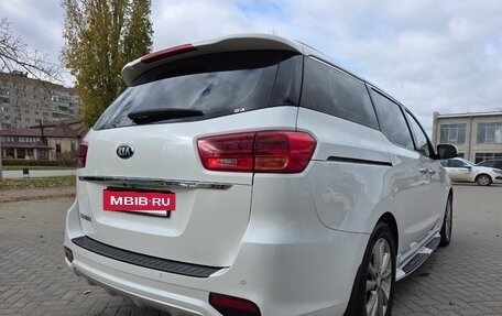KIA Carnival III, 2019 год, 3 300 000 рублей, 5 фотография