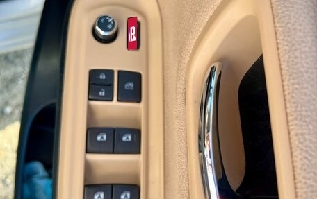 Toyota Noah III, 2015 год, 2 150 000 рублей, 14 фотография