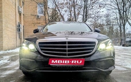 Mercedes-Benz E-Класс, 2018 год, 3 525 000 рублей, 1 фотография