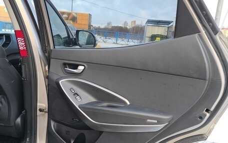 Hyundai Santa Fe III рестайлинг, 2016 год, 2 200 000 рублей, 19 фотография