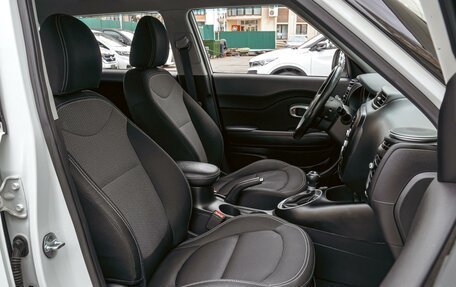 KIA Soul II рестайлинг, 2018 год, 1 790 000 рублей, 8 фотография