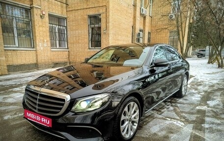 Mercedes-Benz E-Класс, 2018 год, 3 525 000 рублей, 2 фотография