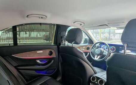 Mercedes-Benz E-Класс, 2018 год, 3 525 000 рублей, 9 фотография