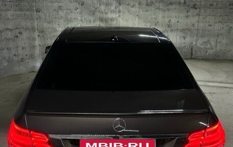 Mercedes-Benz E-Класс, 2015 год, 2 650 000 рублей, 5 фотография