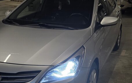 Hyundai Solaris II рестайлинг, 2016 год, 860 000 рублей, 1 фотография