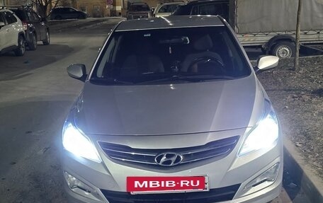 Hyundai Solaris II рестайлинг, 2016 год, 860 000 рублей, 4 фотография